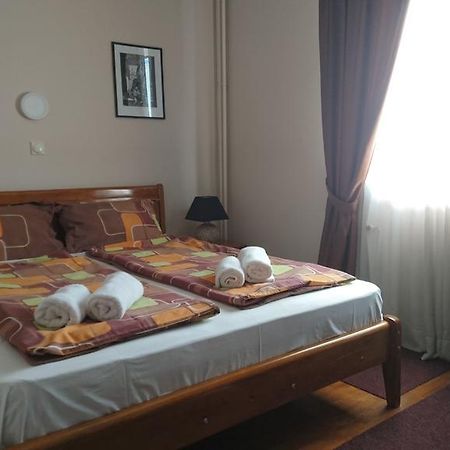 סקופיה Hostel Bimbo מראה חיצוני תמונה