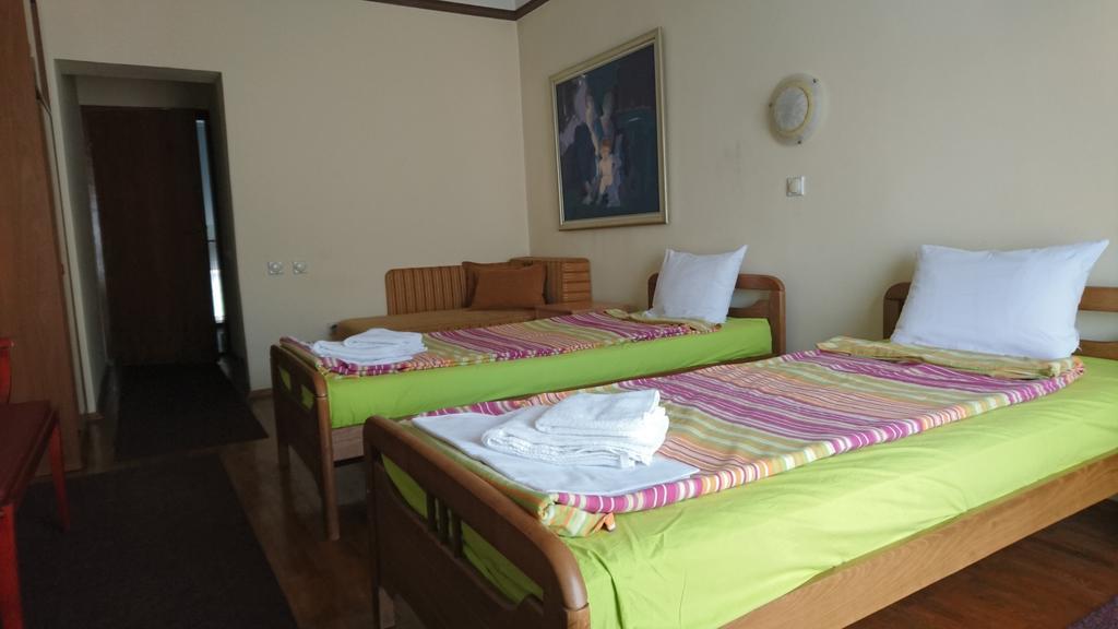 סקופיה Hostel Bimbo מראה חיצוני תמונה
